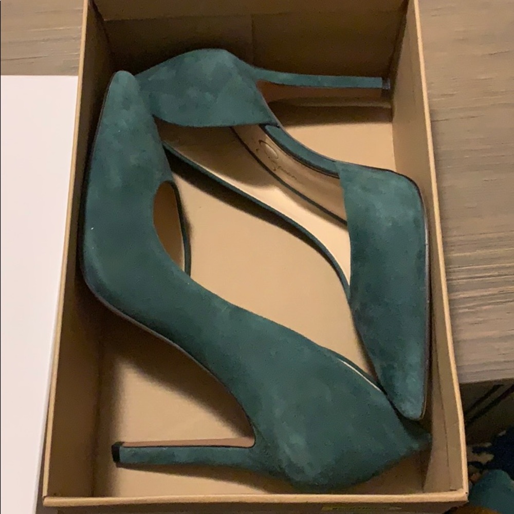 Jessica Simpson 8 heel